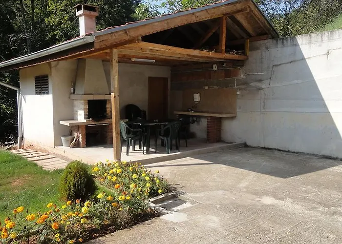 ゲストハウス Shipkovo シプコヴォ